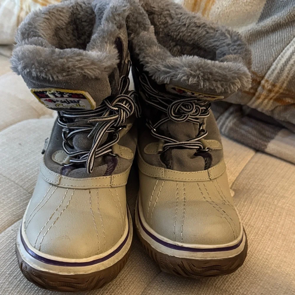 Pajar Taupe and Charcoal Snow Boots - Picture 4 of 10